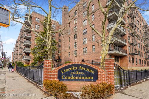 7w-145 Lincoln Avenue, Staten Island, NY, 10306 | Card Image