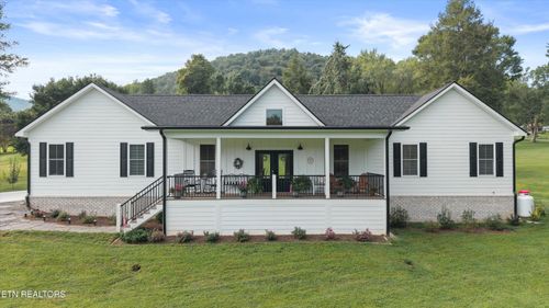 308 E Chestnut Hill Rd, Townsend, TN, 37882-4130 | Card Image