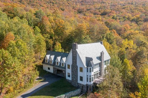 50 Grouse Ln, Dorset, VT, 05251-9608 | Card Image