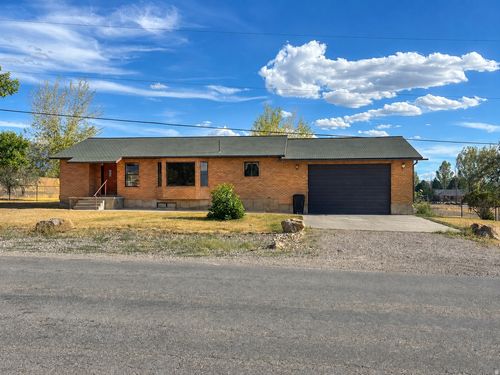 600 E 200 N, Mt Pleasant, UT, 84647-1237 | Card Image
