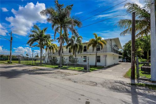 525 Sw 1st Ave, Homestead, FL, 33030-7291 | Card Image