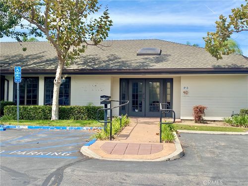p3-3151 Airway Ave, Costa Mesa, CA, 92626 | Card Image