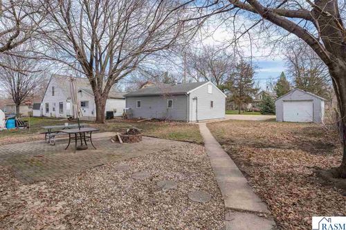1513 5th Avenue, Mankato, MN, 56001 | Card Image