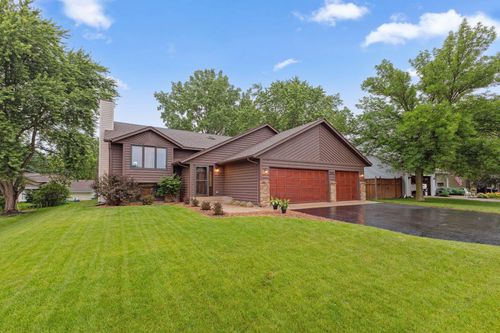 2304 Horizon Pl, Burnsville, MN, 55337-7012 | Card Image