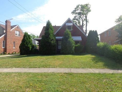 6237 Chestnut Hills Drive, Parma, OH, 44129 | Card Image