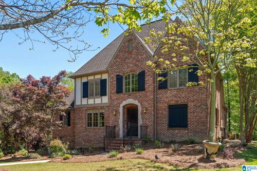 5566 Lake Trace Dr, HOOVER, AL, 35244-3970 | Card Image