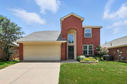 8520 Hawks Nest Dr, Fort Worth, TX, 76131-5330 | Card Image