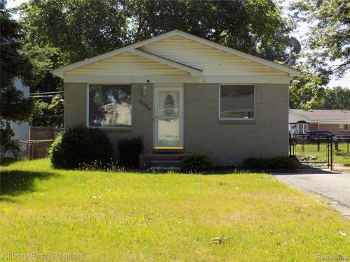 2024 Imperial Hwy, Westland, MI, 48185-3567 | Card Image