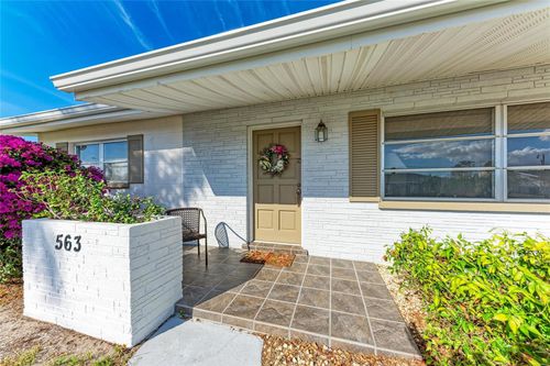 563 Oxford Drive, Venice, FL, 34293 | Card Image