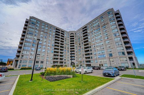 910-9015 Leslie St, Richmond Hill, ON, L4B4J8 | Card Image