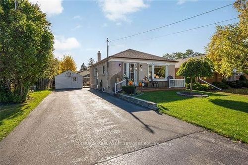 main-floor-412 Mountainview Dr, Milton, ON, L9T1W2 | Card Image