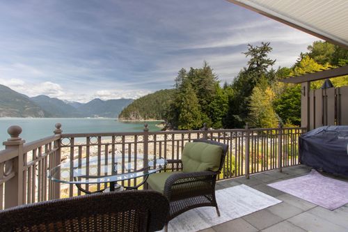 7 Beach Dr, Furry Creek, BC, V0N3Z1 | Card Image