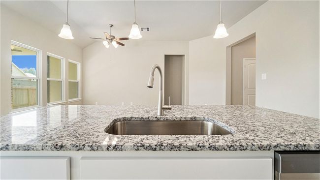 855 Waukegan Rd, House other with 4 bedrooms, 2 bathrooms and 2 parking in Conroe TX | Image 11