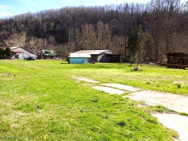 14479 Elk River Rd, House other with 2 bedrooms, 2 bathrooms and null parking in Duck WV | Image 42
