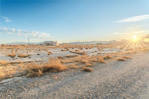 1501 Fuego Ln, Pahrump, NV, 89060 | Card Image