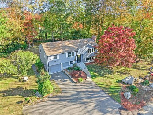10 Hamman Cir, Avon, MA, 02322-1511 | Card Image