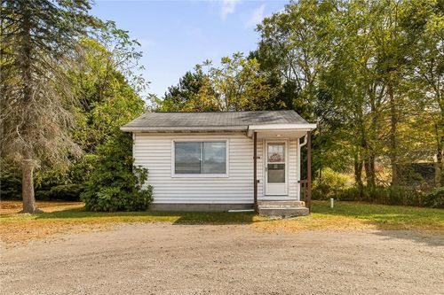 5076 Front St, Jenners, PA, 15546-9634 | Card Image