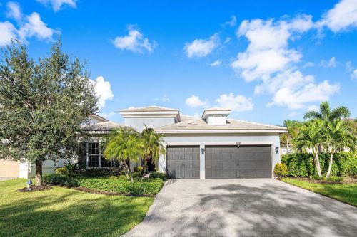 9197 Greenspire Ln, Lake Worth, FL, 33467-2217 | Card Image