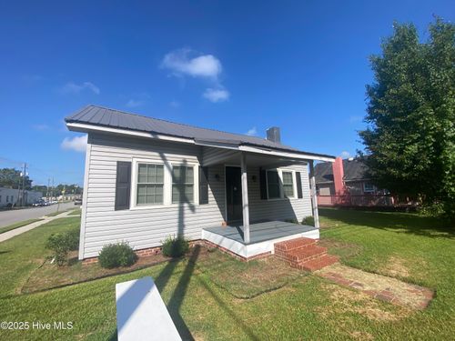 1400 Saint Andrew St, Tarboro, NC, 27886-2532 | Card Image