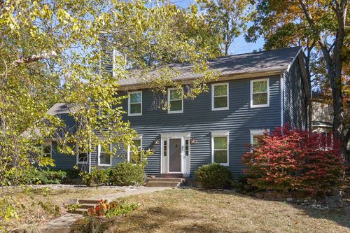 1608 Sweetbriar Dr, Bloomington, IL, 61701-8301 | Card Image