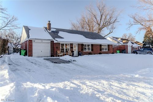 730 Hemlock Dr, Euclid, OH, 44132-2124 | Card Image