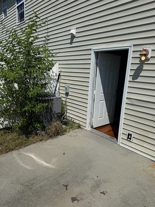39 Bearing Cir, Port Wentworth, GA, 31407-9231 | Card Image