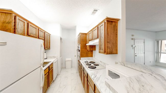 UNIT-502 - 2101 Count Fleet Dr, Condo with 2 bedrooms, 1 bathrooms and null parking in Arlington TX | Image 10