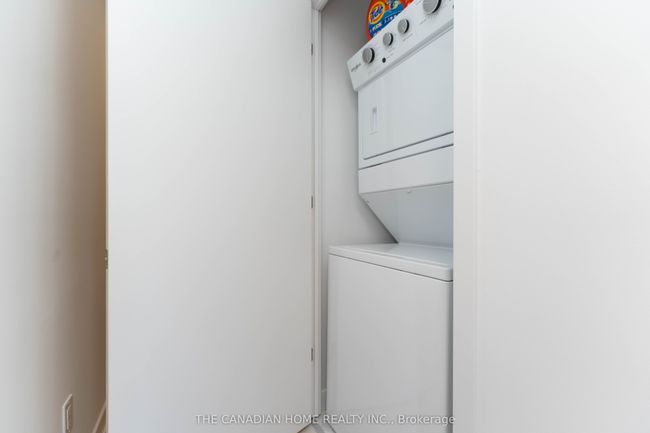 1511 - 8 Tippett Rd, Condo with 2 bedrooms, 2 bathrooms and null parking in Toronto ON | Image 10