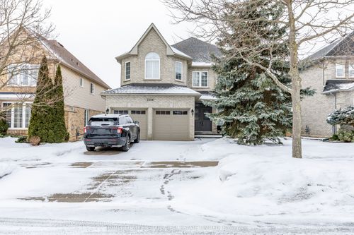 2204 Snead Road, Burlington, ON, L7M4X1 | Card Image