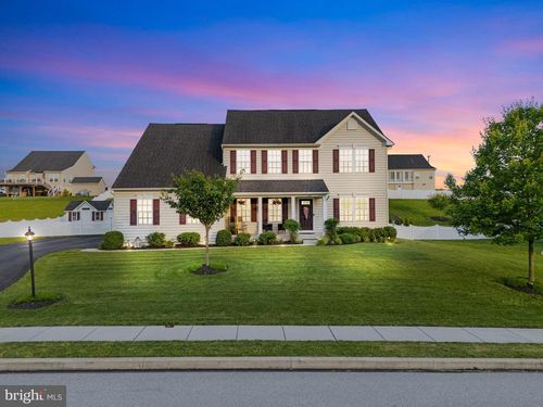 46 Kaitlyn Dr, HANOVER, PA, 17331-7868 | Card Image