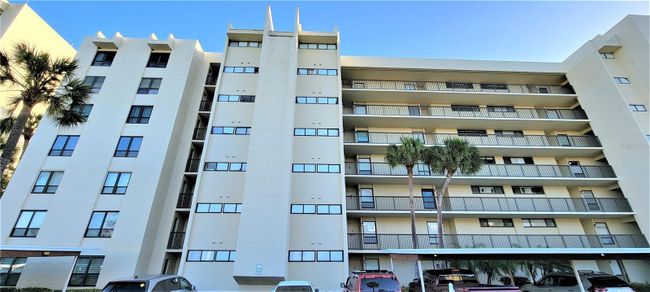 107 - 2617 Cove Cay Drive, Condo with 2 bedrooms, 2 bathrooms and null parking in Clearwater FL | Image 1