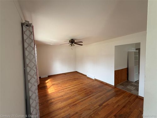 5972 N Gulley Road, Dearborn Heights, MI, 48127 | Card Image