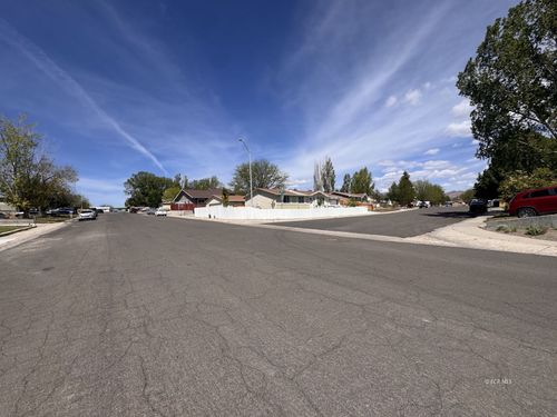 3309 Dux Ave, Elko, NV, 89801-4433 | Card Image