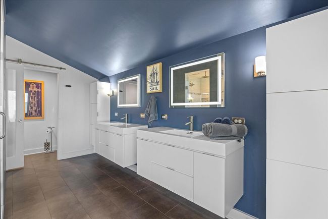 2533 Lakeshore Dr, House other with 5 bedrooms, 3 bathrooms and null parking in Sheboygan WI | Image 28