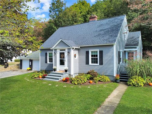 277 High St, Westerly, RI, 02891-1717 | Card Image