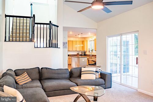 7804 New Ascot Ln, CLINTON, MD, 20735-6116 | Card Image