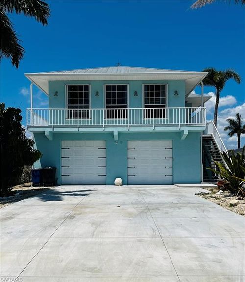 3706 Ruby Ave, ST. JAMES CITY, FL, 33956-2209 | Card Image