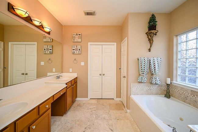 4214 Bridgestone Shadow Ct, House other with 4 bedrooms, 4 bathrooms and 2 parking in Spring TX | Image 13