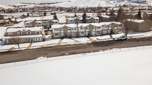 931 8th St, Evanston, WY, 82930-3758 | Card Image