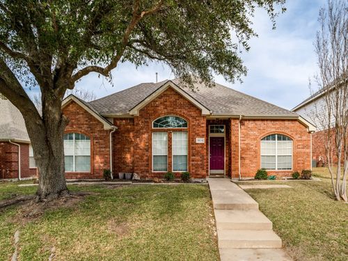 9516 Winter Park Dr, Frisco, TX, 75035-2120 | Card Image