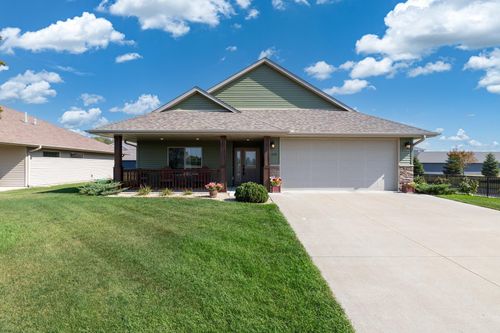 549 S Elk St, Belle Plaine, MN, 56011-1500 | Card Image
