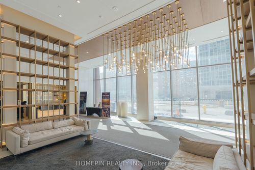 s3305-8 Olympic Garden Dr. Drive S, North York, ON, M2M0B9 | Card Image