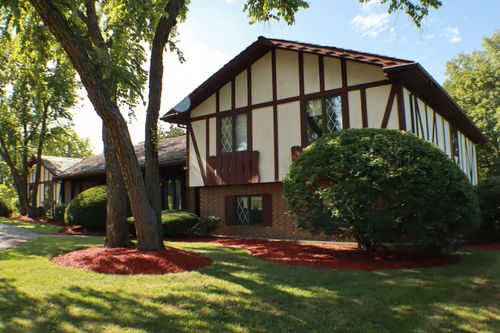 44 Kingston Dr, Oak Brook, IL, 60523-1741 | Card Image