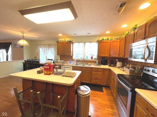 7121 Fields Way, House other with 4 bedrooms, 4 bathrooms and null parking in Indianapolis IN | Image 15
