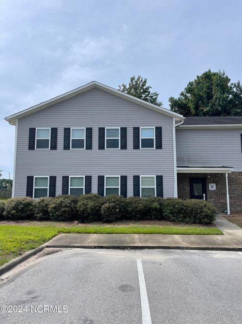 215 Cordell Cir, Jacksonville, NC, 28540-2904 | Card Image