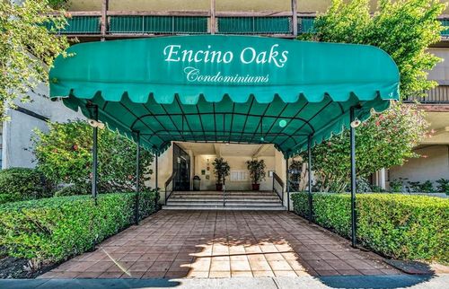 g101-5460 White Oak, Encino, CA, 91316 | Card Image
