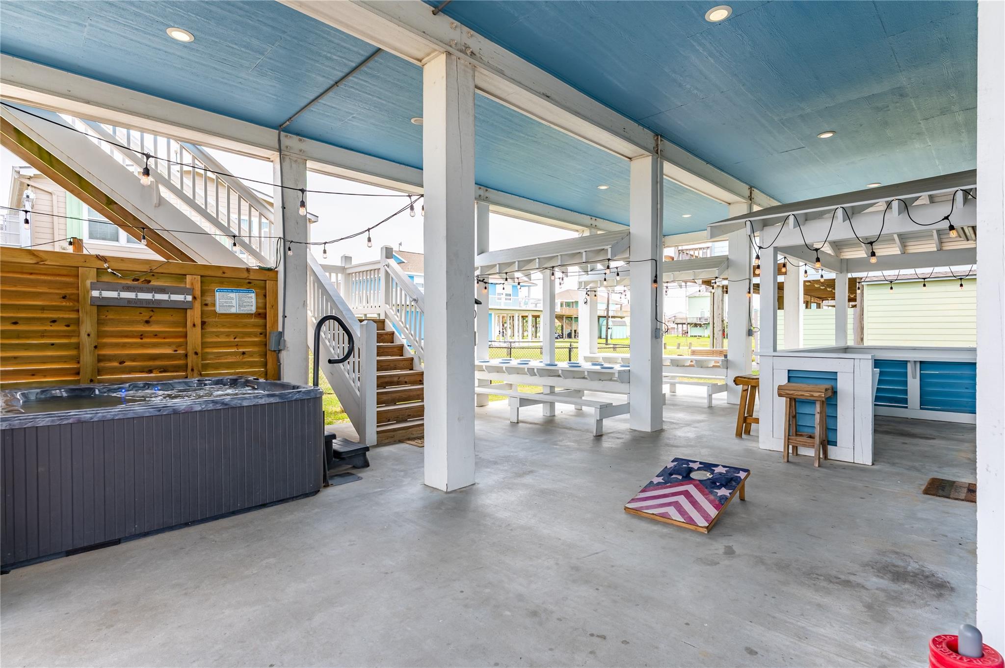Residential in Crystal Beach 4