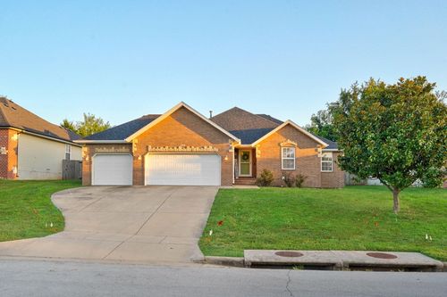 3032 W Grandview St, Springfield, MO, 65803-1186 | Card Image