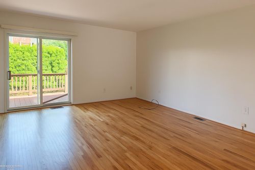 8755 Sterling, Center Line, MI, 48015-1796 | Card Image