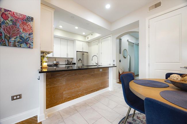 APT-1104 - 717 S Riverside Dr, Condo with 2 bedrooms, 2 bathrooms and null parking in Memphis TN | Image 9